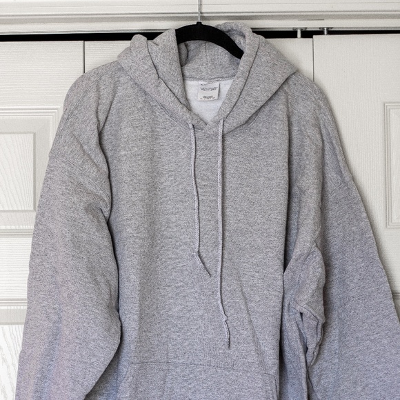 Gildan Other - NWOT Gildan Hoodie | Light Grey